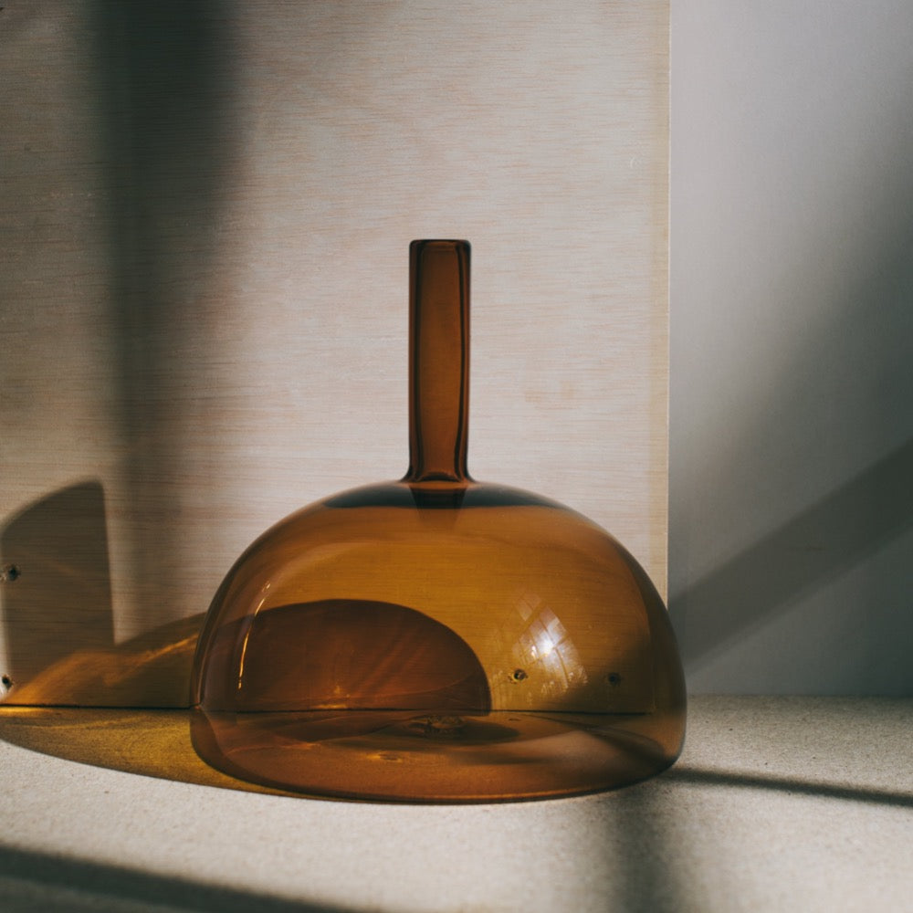 Short Balloon Vase Amber