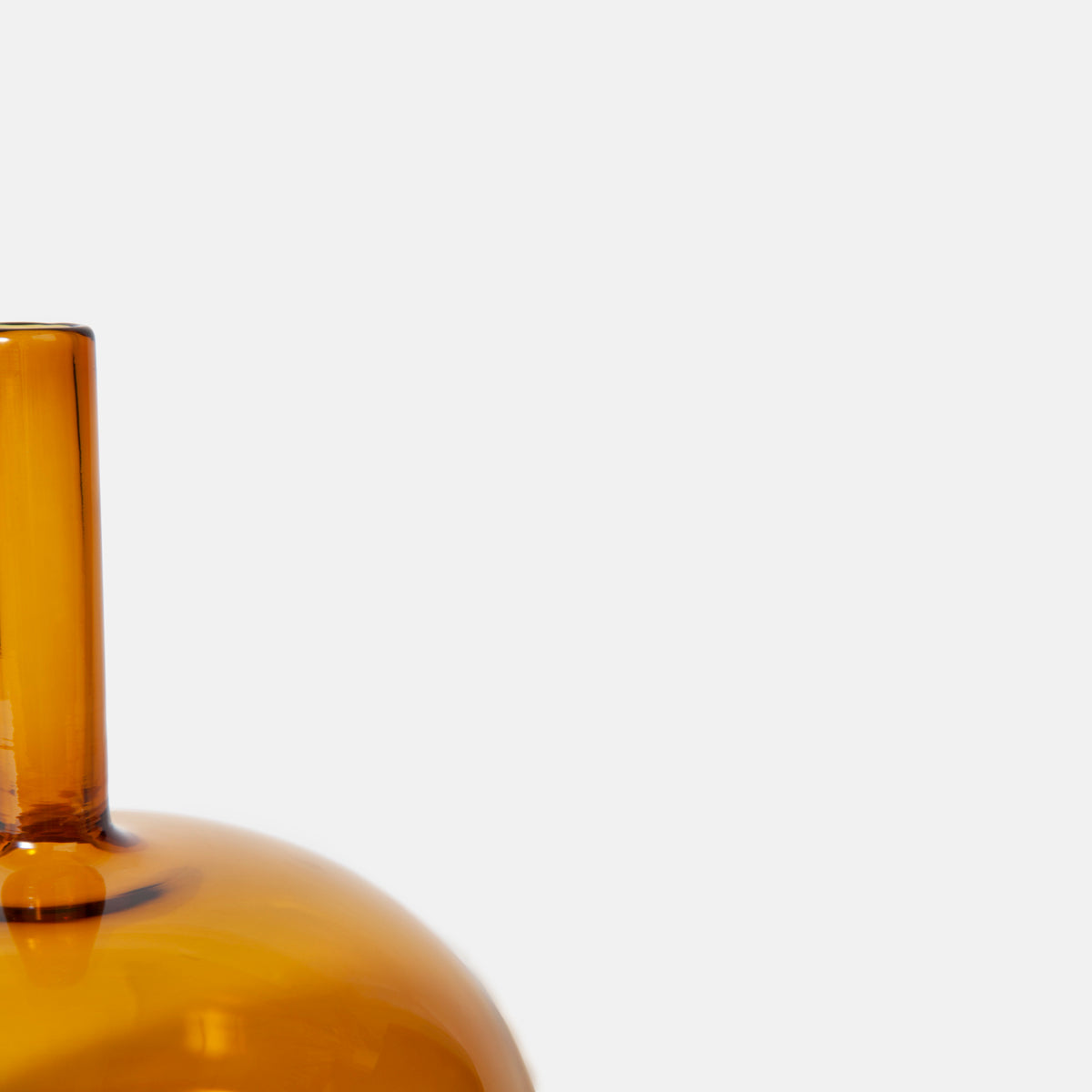 Short Balloon Vase Amber