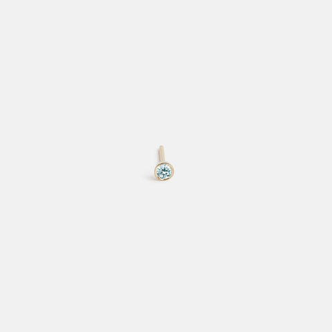 Dainty gold stud earring minimalist style everyday design SHW NYC jewelry modern simple solid gold handcrafted fine jewelry