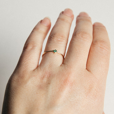 Small Ona Ring with Emerald